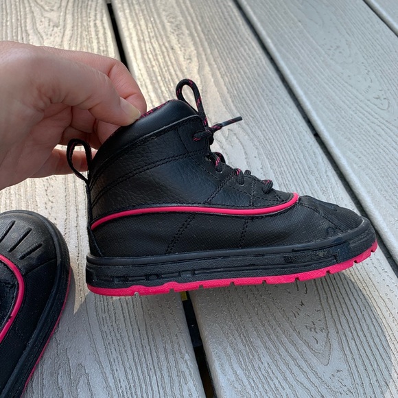 Nike waterproof boots toddler girls size 8c - Picture 4 of 4